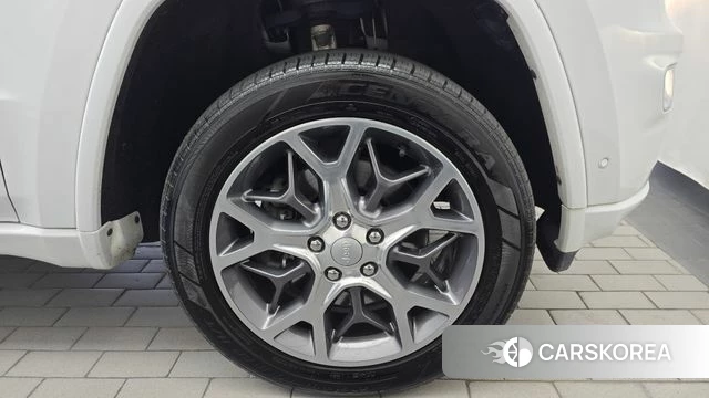 Jeep Grand Cherokee id 4930399 из Кореи 13