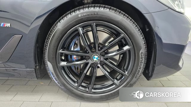 BMW 5 Series (G30) id 5034855 из Кореи 13