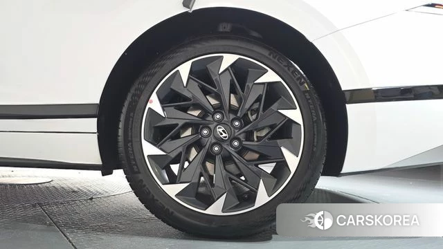 Hyundai The New Granger Hybrid (GN7) id 4964106 из Кореи 13