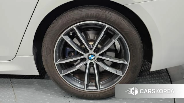 BMW 5 Series (G30) id 5003155 из Кореи 13
