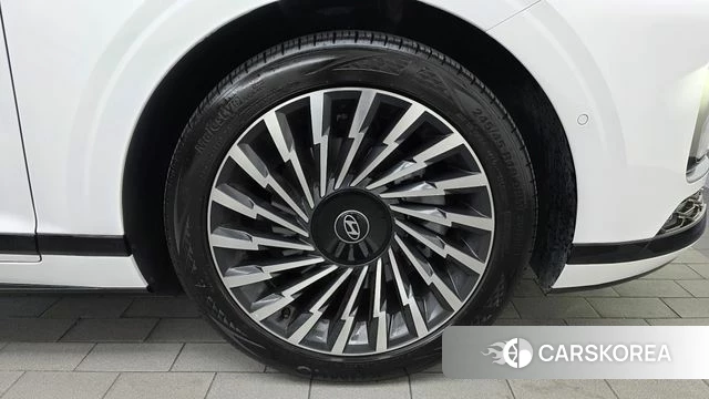 Hyundai Grandeur (GN7) id 4957465 из Кореи 13