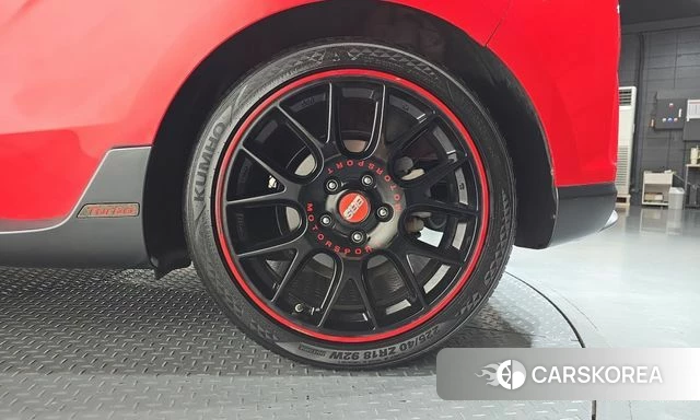 Hyundai Veloster (JS) id 4937786 из Кореи 13