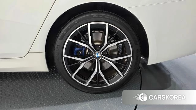 BMW 5 Series (G30) id 5003414 из Кореи 13