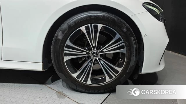 Mercedes-Benz E-Class W214 id 5016150 из Кореи 13