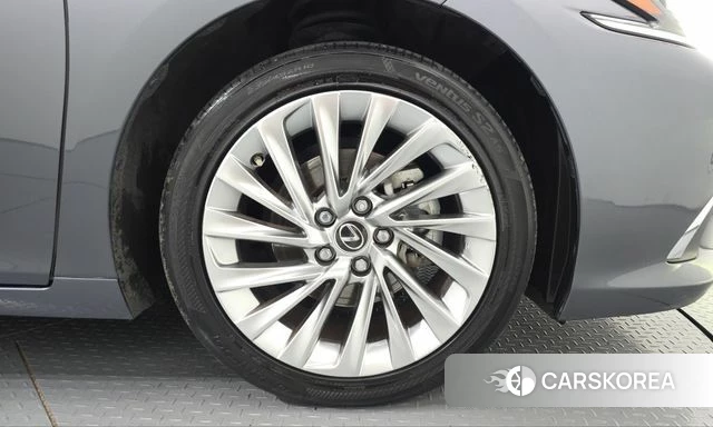 Lexus ES300h 7th generation id 5034415 из Кореи 13