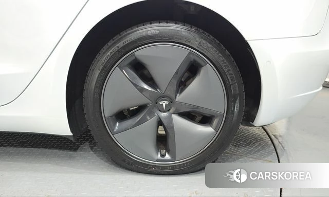 Tesla Model 3 id 4997970 из Кореи 13