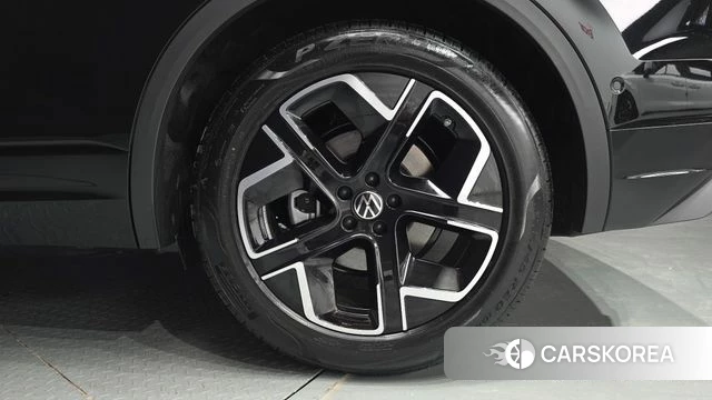 Volkswagen Touareg 3rd generation id 4984798 из Кореи 13