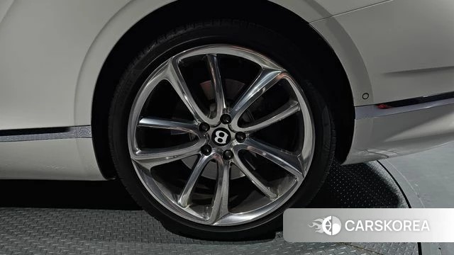 Bentley Continental GT 3rd Generation id 4941919 из Кореи 13
