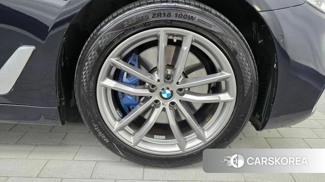 BMW 5 Series (G30) id 5042196 из Кореи 13