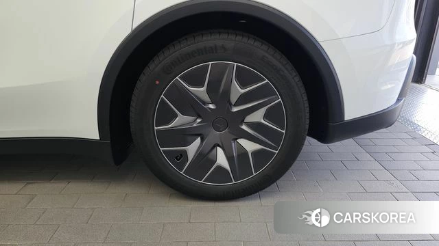 Tesla Model Y id 4920943 из Кореи 13