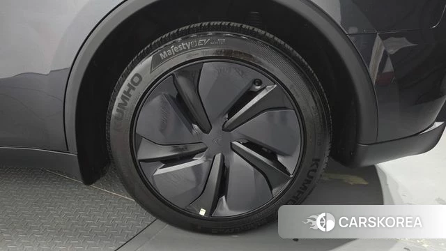 Tesla Model Y id 5032654 из Кореи 13