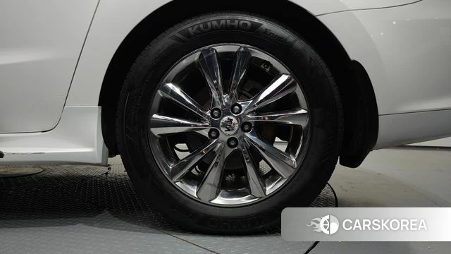 Kia The New Carnival id 5035779 из Кореи 13