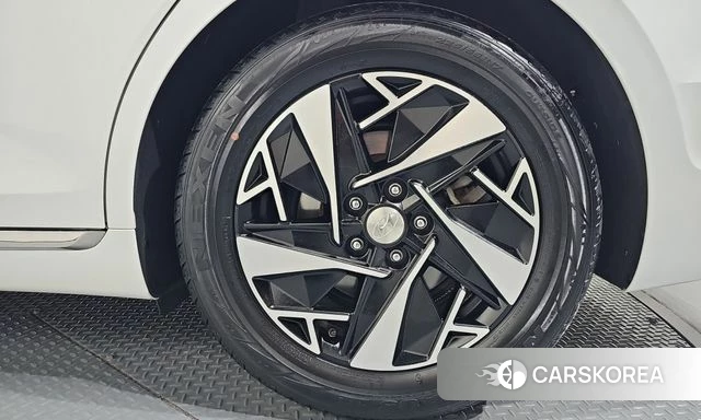 Hyundai The New Grandeur IG Hybrid id 4959133 из Кореи 13