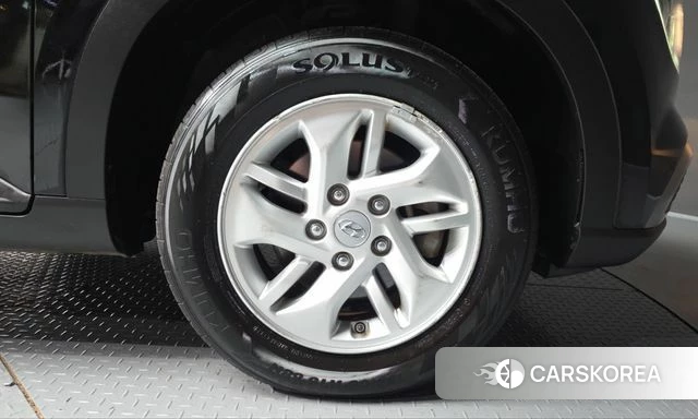 Hyundai Venue id 5041393 из Кореи 13