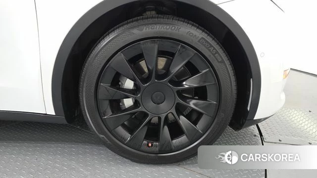 Tesla Model Y id 4975993 из Кореи 13