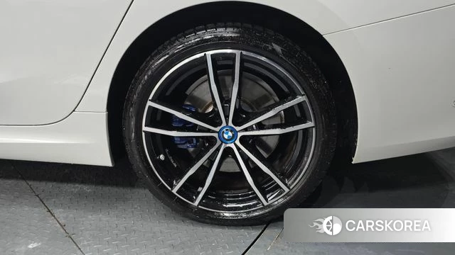 BMW 3 Series (G20) id 5011901 из Кореи 13