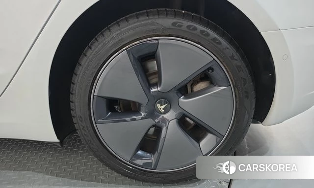 Tesla Model 3 id 4936752 из Кореи 13