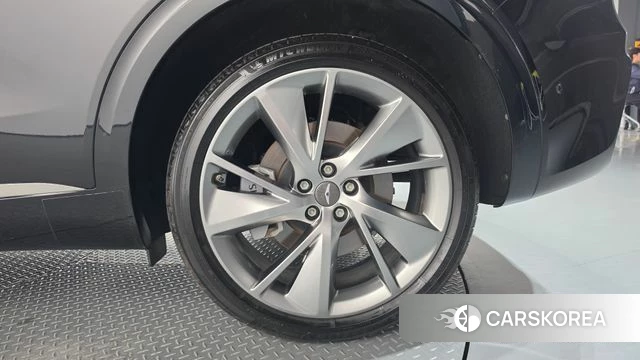 Genesis GV70 id 4929493 из Кореи 13