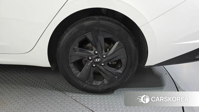 Hyundai Avante Hybrid (CN7) id 5028372 из Кореи 13