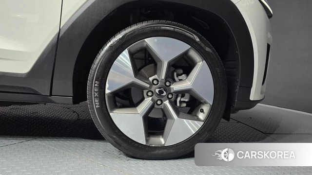 Ssangyong Torres EVX id 4985509 из Кореи 13
