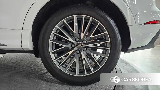 Audi Q3 (F3) id 4488434 из Кореи 14