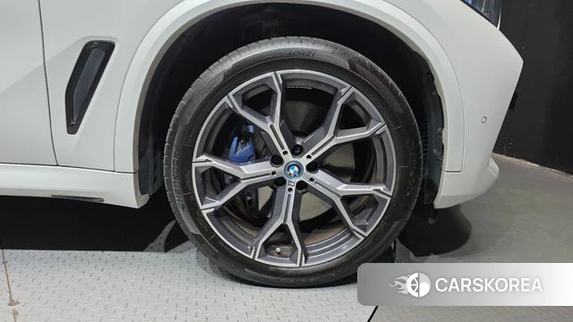 BMW X5 (G05) id 4958814 из Кореи 13
