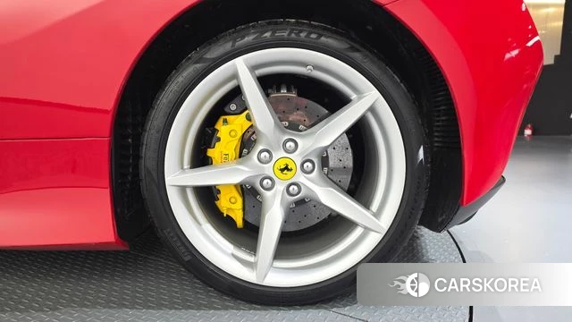 Ferrari F8 Tributo id 5027977 из Кореи 13