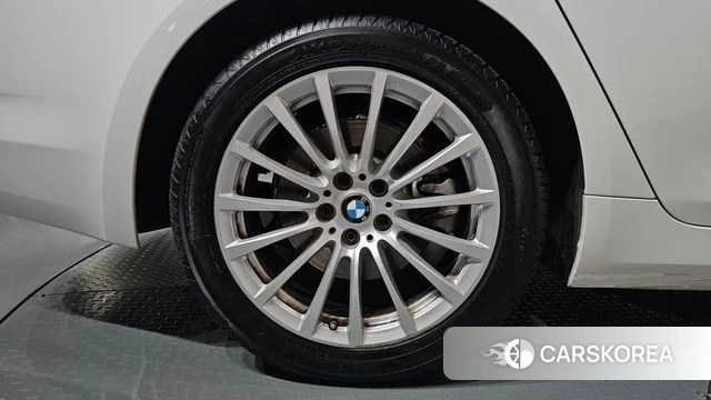BMW 5 Series (G30) id 5013581 из Кореи 14