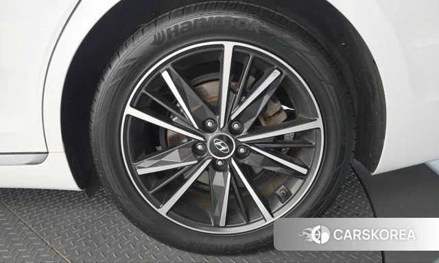 Hyundai The New Grandeur IG id 5017852 из Кореи 13