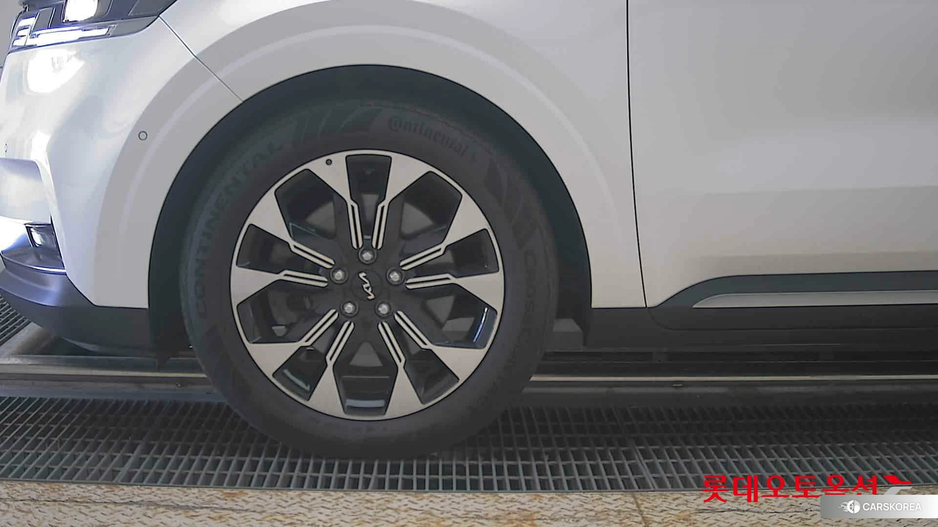 Kia Carnival id 4990044 из Кореи 13