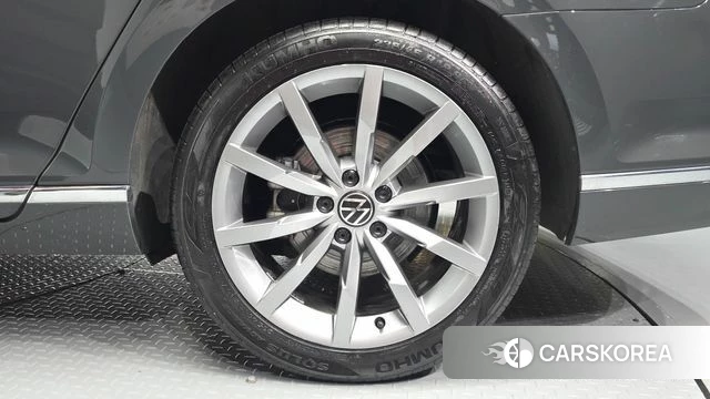 Volkswagen Passat GT (B8) id 4987353 из Кореи 13
