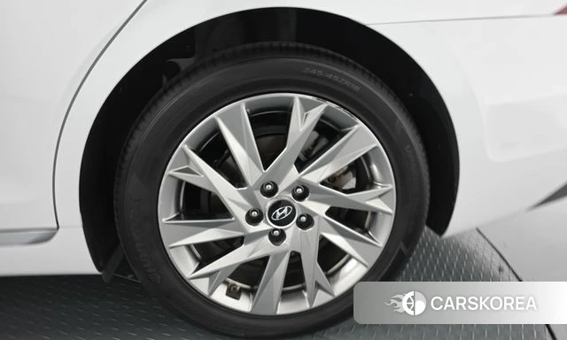 Hyundai The New Grandeur IG Hybrid id 4976929 из Кореи 13