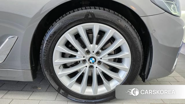 BMW 5 Series (G30) id 5034207 из Кореи 13