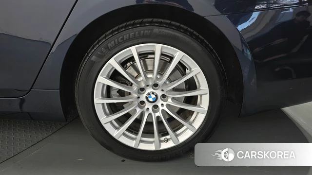 BMW 5 Series (G30) id 5028813 из Кореи 13