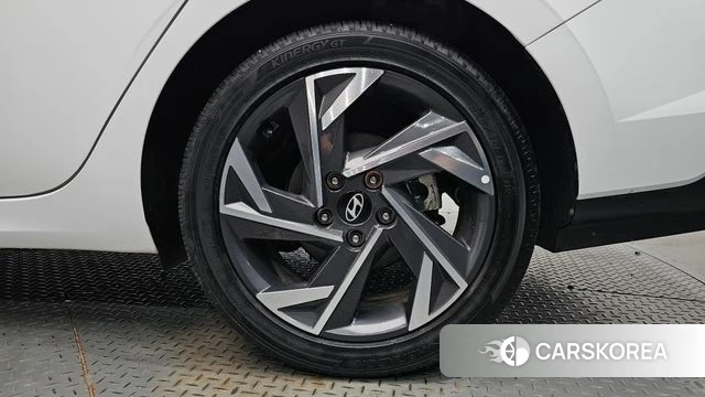 Hyundai The New Avante Hybrid (CN7) id 4980219 из Кореи 13