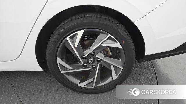 Hyundai The New Avante (CN7) id 4958075 из Кореи 13