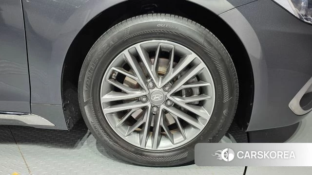 Hyundai Grandeur IG id 5029488 из Кореи 13