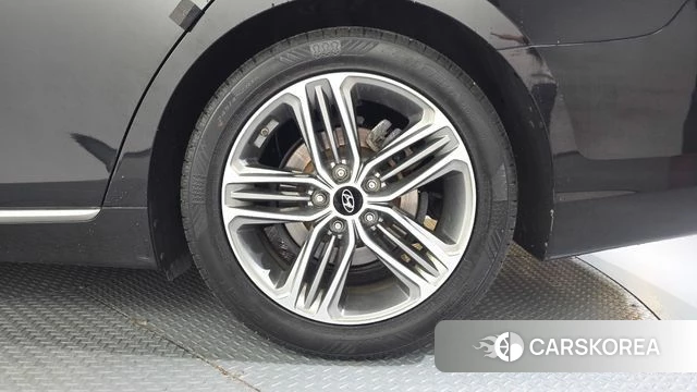 Hyundai Grandeur IG id 4998855 из Кореи 13