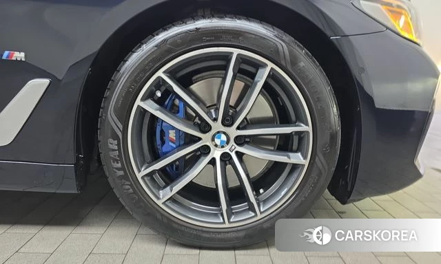 BMW 5 Series (G30) id 4958105 из Кореи 13