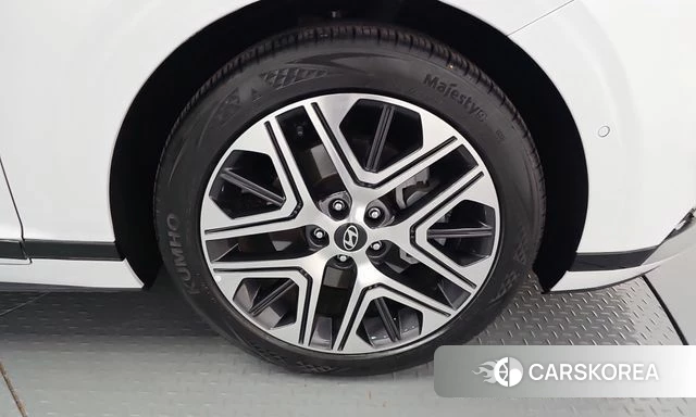 Hyundai Grandeur (GN7) id 4964788 из Кореи 13