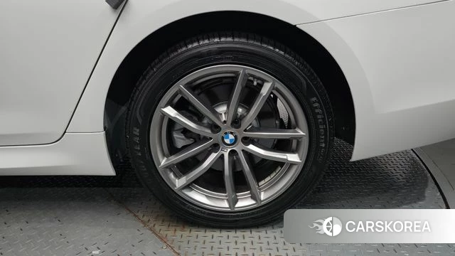 BMW 5 Series (G30) id 4988553 из Кореи 13