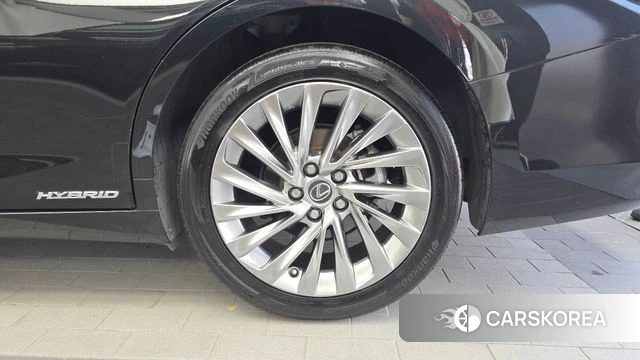 Lexus ES300h 7th generation id 4997225 из Кореи 13