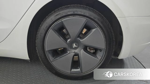 Tesla Model 3 id 4936772 из Кореи 13
