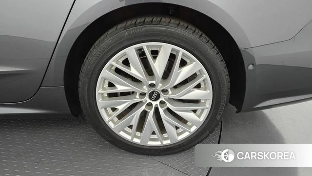 Audi A7 (4K) id 5047348 из Кореи 13