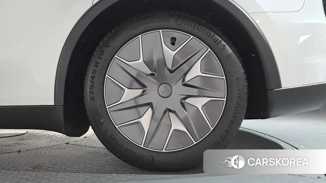 Tesla Model Y id 4748768 из Кореи 13