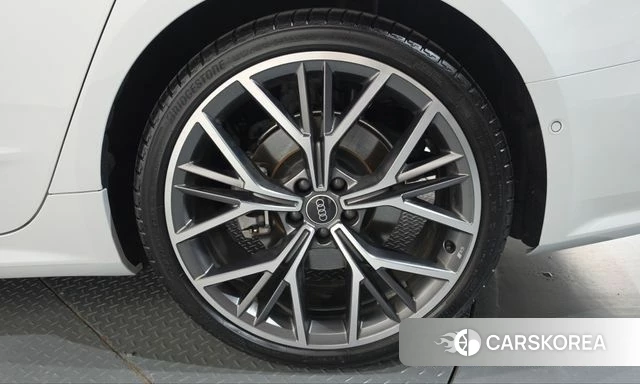 Audi A7 (4K) id 4985048 из Кореи 13