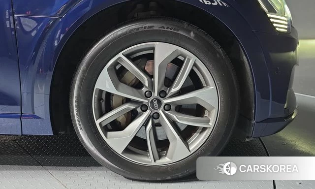 Audi e-Tron id 4952124 из Кореи 13