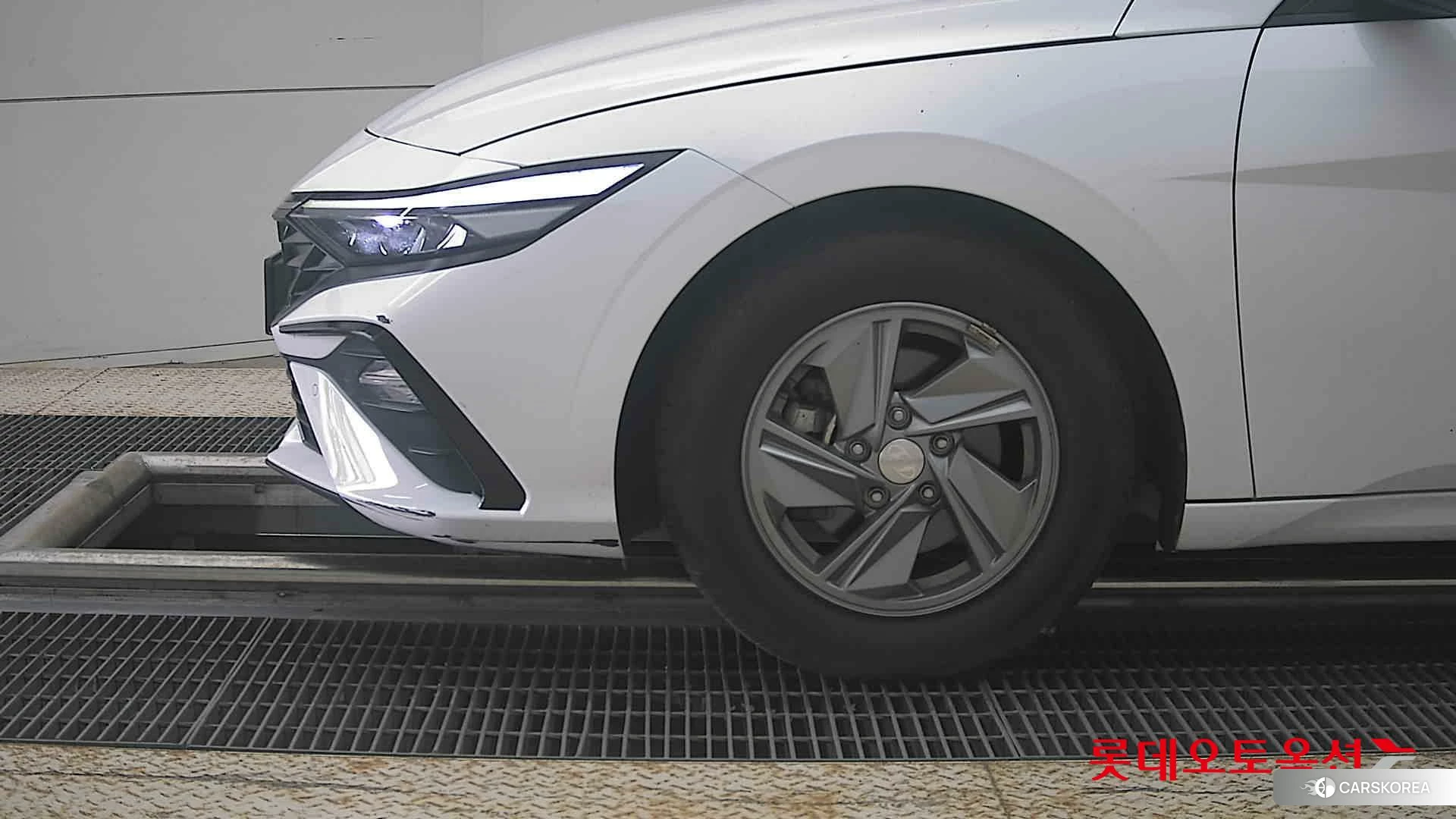 Hyundai Avante id 4984604 из Кореи 13
