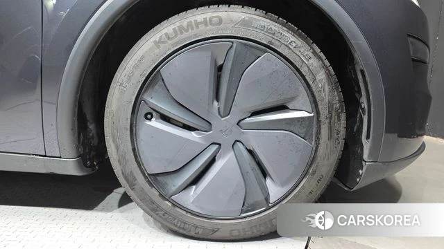 Tesla Model Y id 4879384 из Кореи 13