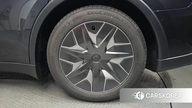 Tesla Model Y id 4756764 из Кореи 13